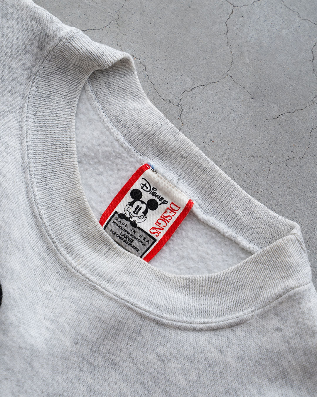 【VINTAGE】80s Official Micky Sweat 『Disney Designs』 Made in USA ④