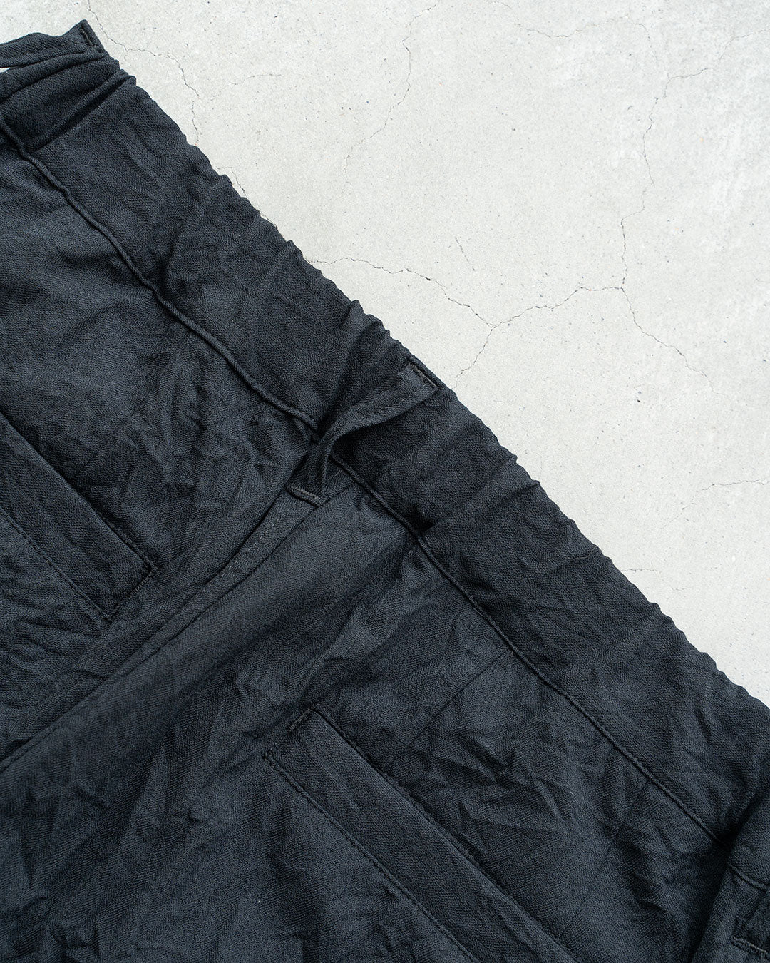 【STILL BY HAND】1 Tuck Crinkled Pants