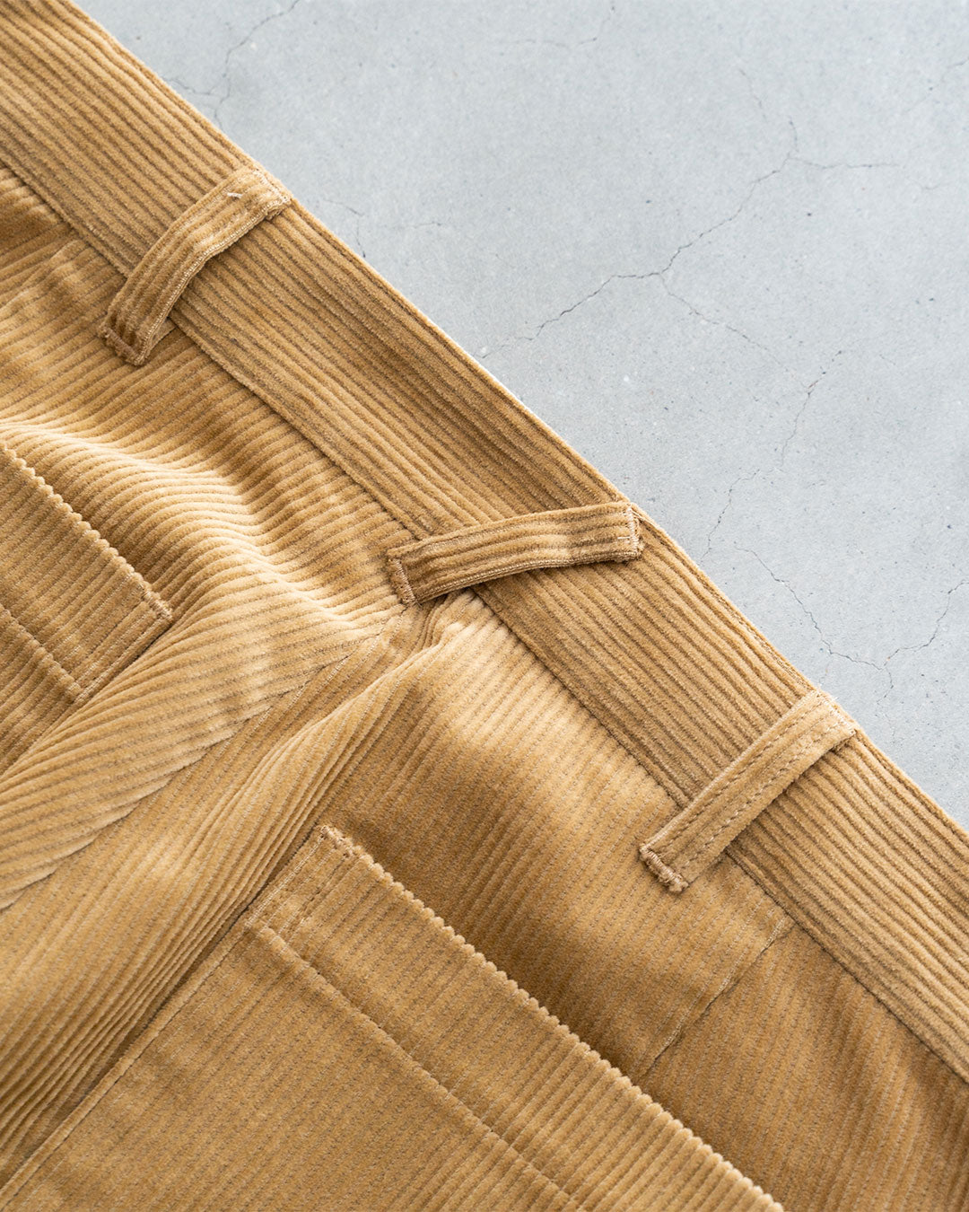 【LOBS】C2 Corduroy Trousers
