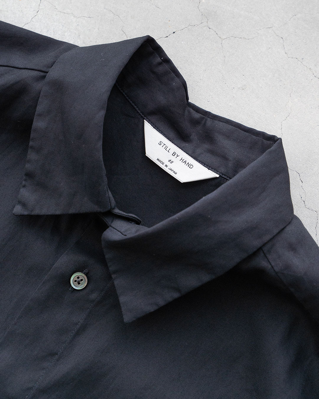 【STILL BY HAND】Garment-Dye W Pocket Over Shirts