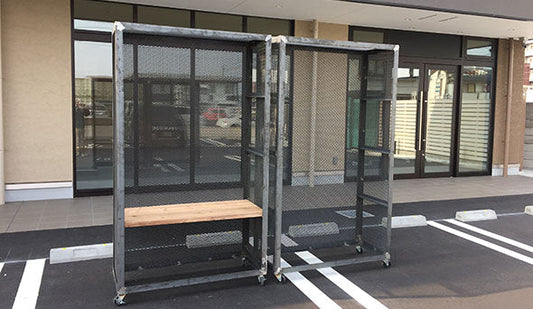 MESH LACK / メッシュラック　什器搬入。