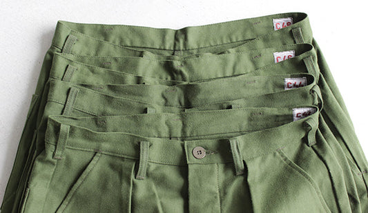 【1970s Swedish Army Utility Shorts】年代を感じさせる素材感と独特な深い色味。