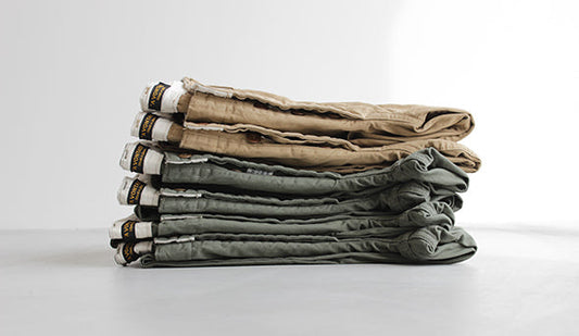 【A VONTADE / ア ボンタージ】Classic Chino Trousers - Narrow Fit.ヴィンテージ感溢れる大人チノ。