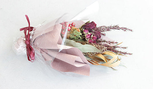 【お花を贈ろう】旦那様から奥様へ。誕生日のギフトとして贈られる素敵なドライフラワー。