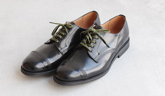 【SANDERS / サンダース】Military Derby Toecap Shoe.年末年始の足元を彩る革靴。