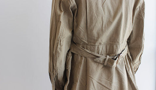 【50s British Army Bush Khaki Jacket】春アウター選びが楽しい季節。さらっと羽織れるアイテムがいいですね。