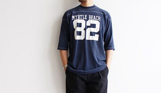 【80s Football T-Shirts By Stedman】フェードしたネイビーがクールなヴィンテージTシャツ。