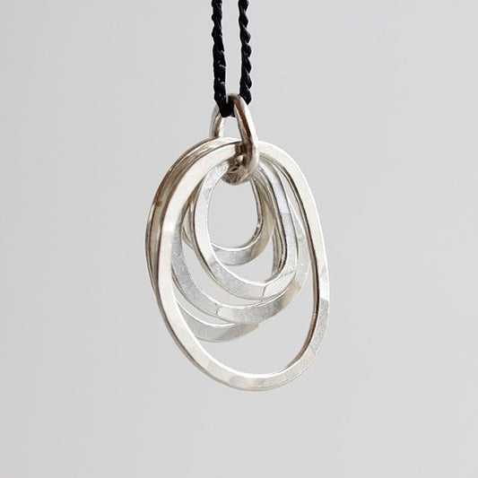 【JILL PLATNER Special Order Fair】おはようございます。関西も台風が近づいておりますが平常通り営業致しております。ご好評を頂いております【JILL PLATNER Special Order Fair】もあと2日の開催となりました。普段は展開してないアイテムを圧巻の品揃えで取り揃えております。是非、お立ち寄り頂ければと思います。本日も宜しくお願い致します。#jillplatner #ジルプラットナー#madeinnewyork