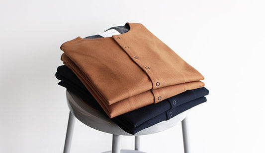 完売しておりました【STILL BY HAND】Crew Neck Cardiganが少量ですが入荷致しました。