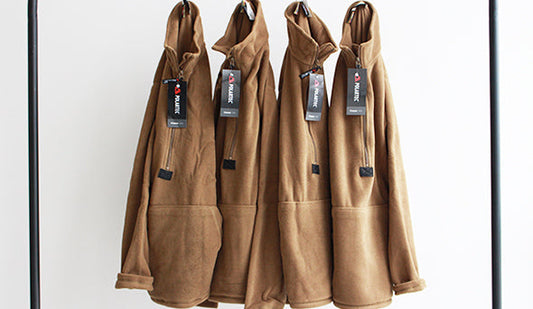 【DEADSTOCK】USMC Polartec Pullover Fleece.暖かく機能的なプルオーバータイプのミリタリーフリース。