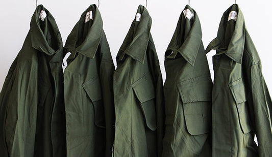 【DEADSTOCK】70s US Army Jungle Fatigue Jacketの希少サイズが待望の再入荷です。
