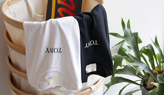 【TONY TaizSun / トニー タイズサン】Front Print Tony Tee.シンプルながらセンスの溢れる大人のロゴTシャツ。