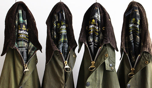 今年も入荷しております。【VINTAGE】80s-90s Old Barbour Resize.ヴィンテージをリサイズした最高にクールなオイルドジャケット。