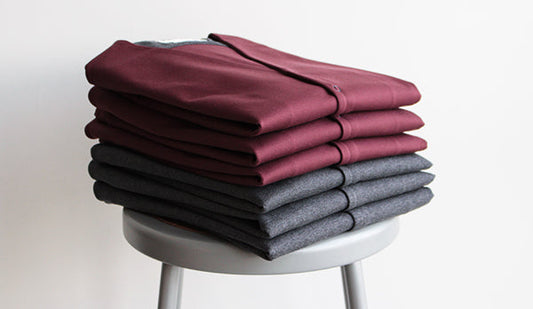 【STILL BY HAND / スティル バイ ハンド】V Neck Cardigan.ブランドを代表するカーディガンが入荷です。