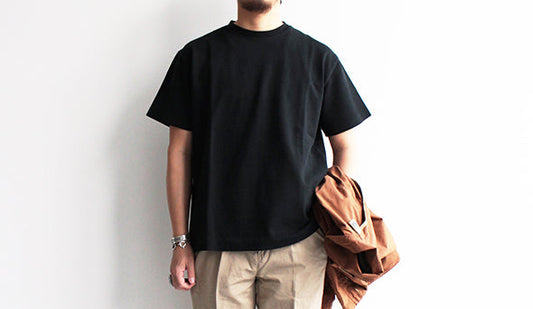【Blurhms / ブラームス】Seed Stitch Box Teeも残りわずかとなりました。オススメの1枚です。