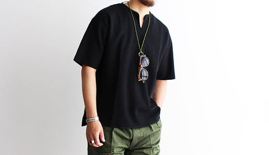 【Blurhms / ブラームス】Rought & Smooth Thermal Over Neck Tee.シルエットと着心地の良い夏には欠かせないカットソー。