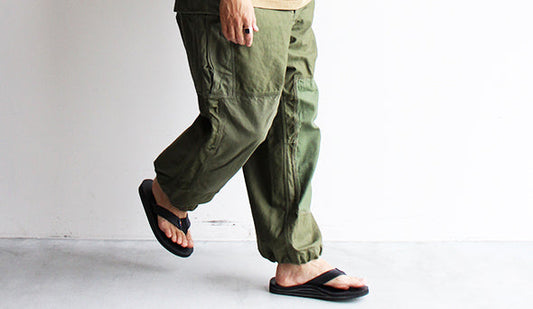 【HEXICO / ヘキシコ】Deformer Patch EX M-1951 Trousers.希少なヴィンテージをリメイクした渾身の1本。