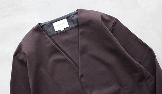 【STILL BY HAND / スティル バイ ハンド】V Neck Cardiganも新色が入荷いたしました。