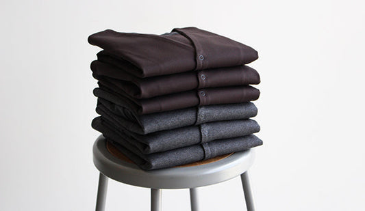 【STILL BY HAND / スティル バイ ハンド】V Neck Cardiganも新たに新色が入荷しております。