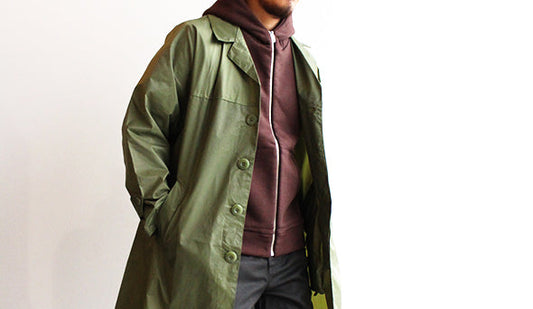 【DEADSTOCK】French Military Rain Coat "Olive"  珍しいオリーブカラーのレインコート。