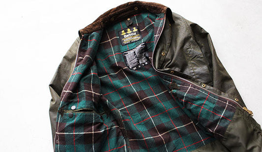 お待たせ致しました。【VINTAGE】90-00s Old Barbour Resize ”Reproof " をオンラインにアップ致しました。