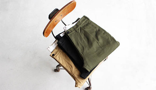 【STILL BY HAND / スティル バイ ハンド】2 Tuck Cotton Twill Trousers.新作トラウザーが登場です。