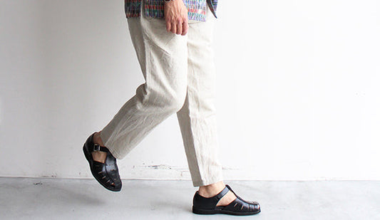 【STILL BY HAND / スティル バイ ハンド】Linen / Wool 1Tuck Easy Pants綺麗めに見えながら気楽に履ける1本。