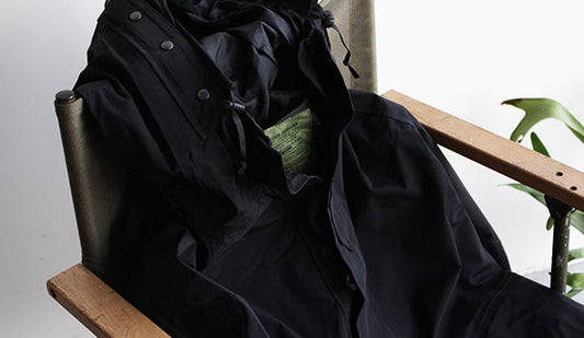 【DEADSTOCK】00s Swedish Army Field Jacket ”Black” 久々に少量のみストックいたしました。