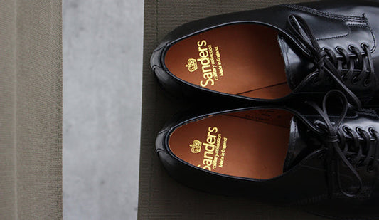 【SANDERS / サンダース】Military Derby Toecap Shoe.秋冬に向けてこちらも久々に登場です。