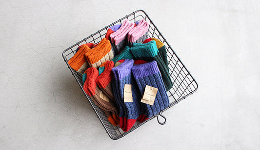 【Mauna kea / マウナケア】 Wool Mix Sox.暖かい冬小物も週末に向けて揃い始めました。