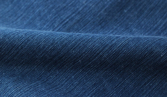 『Indigo』の美しさが際立つ、楽しみにしていたアイテムも週末に向けて入荷しております。