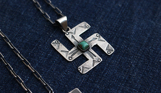 【VINTAGE】30-40s Navajo ”Swastika” Silver Remake Jewelry.非常に希少でスペシャルなジュエリー。