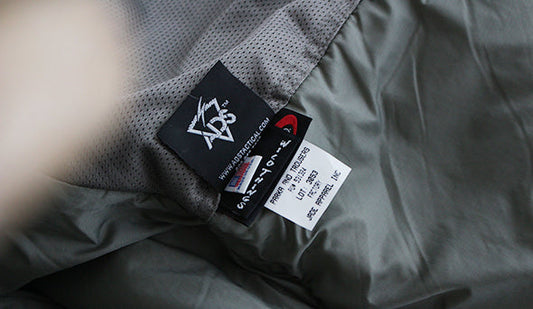 【DEADSTOCK】00s US ECWCS Gen3 Level 7 Primaloft Parka "Made By Wild Things"久々に良い内容で入荷です。