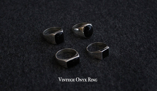 【VINTAGE】Vintege Onyx Ring.お声の多いオニキスリングをオンラインショップに掲載致しました。