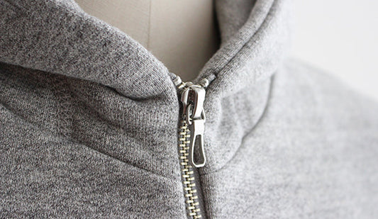 【STILL BY HAND / スティル バイ ハンド】Zip Up Sweat Parka.週末に向けて名作も届きました。