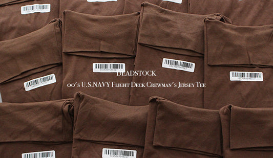【DEADSTOCK】00's U.S.NAVY Flight Deck Crewman's Jersey Tee.見逃せないミリタリーカットソーが入荷です。