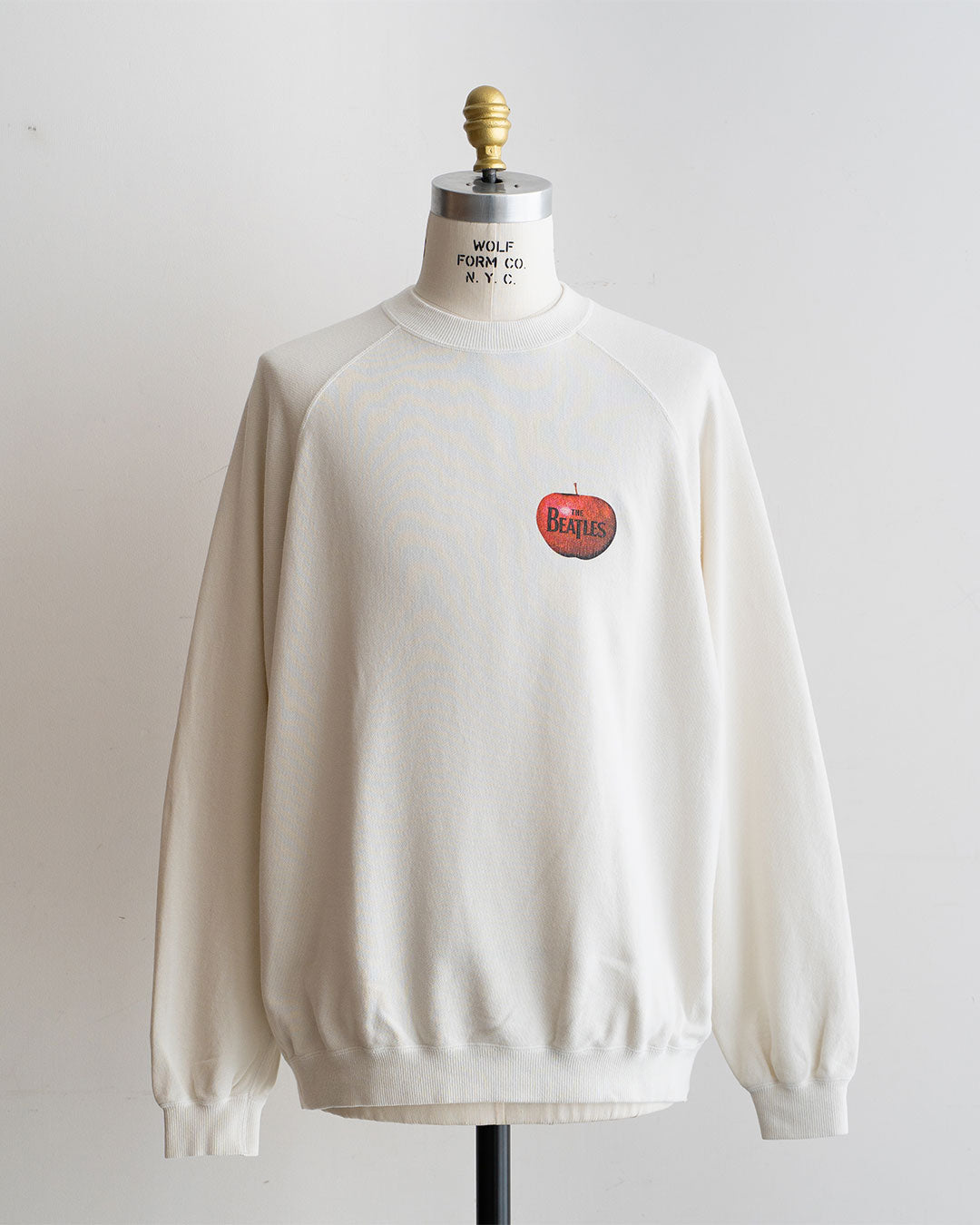 カラー White