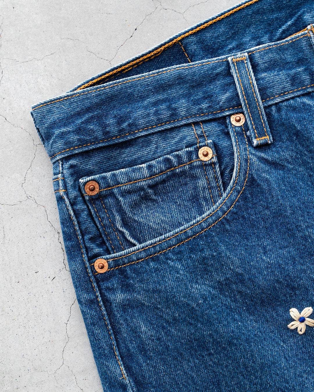 【SHANANA MIL】Used 501 Denim『Hand Embroidery Daisy』①