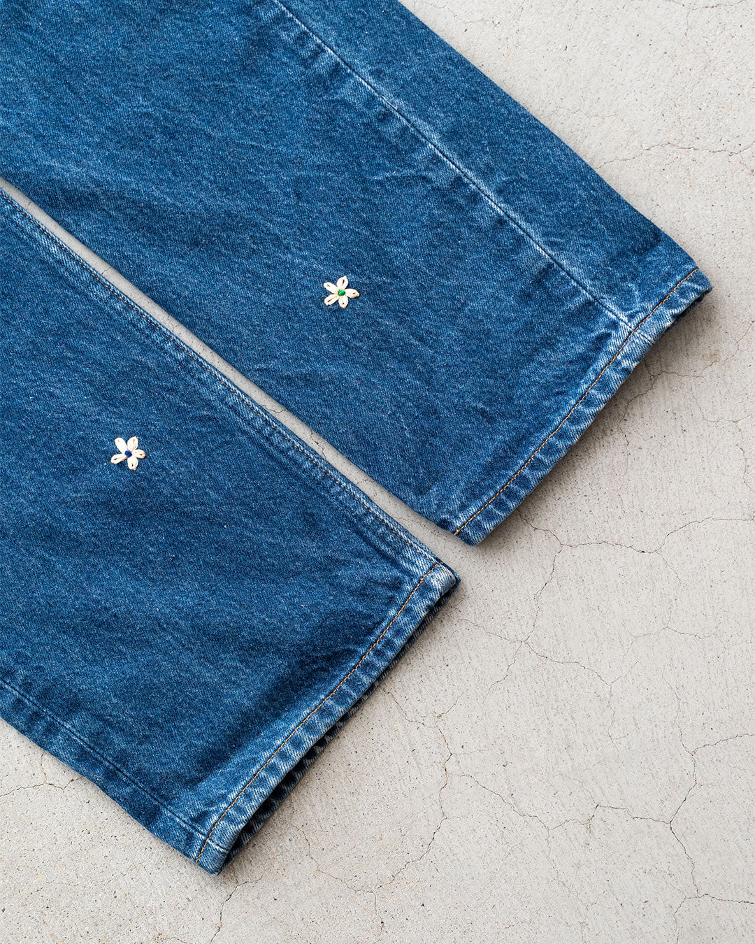 【SHANANA MIL】Used 501 Denim『Hand Embroidery Daisy』①