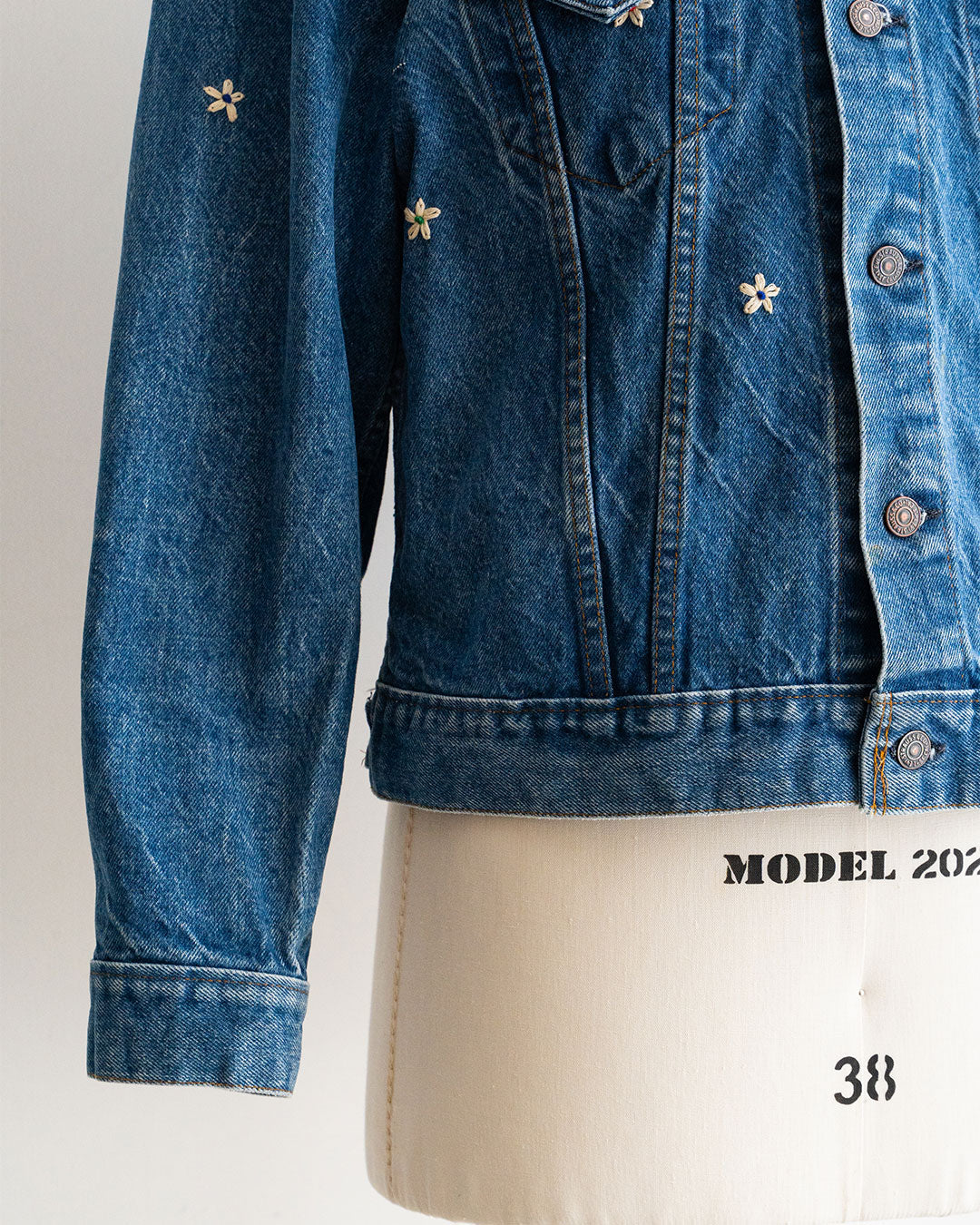 【SHANANA MIL】Used 70505 Denim Jacket 『Hand Embroidery Daisy』 made in USA ①