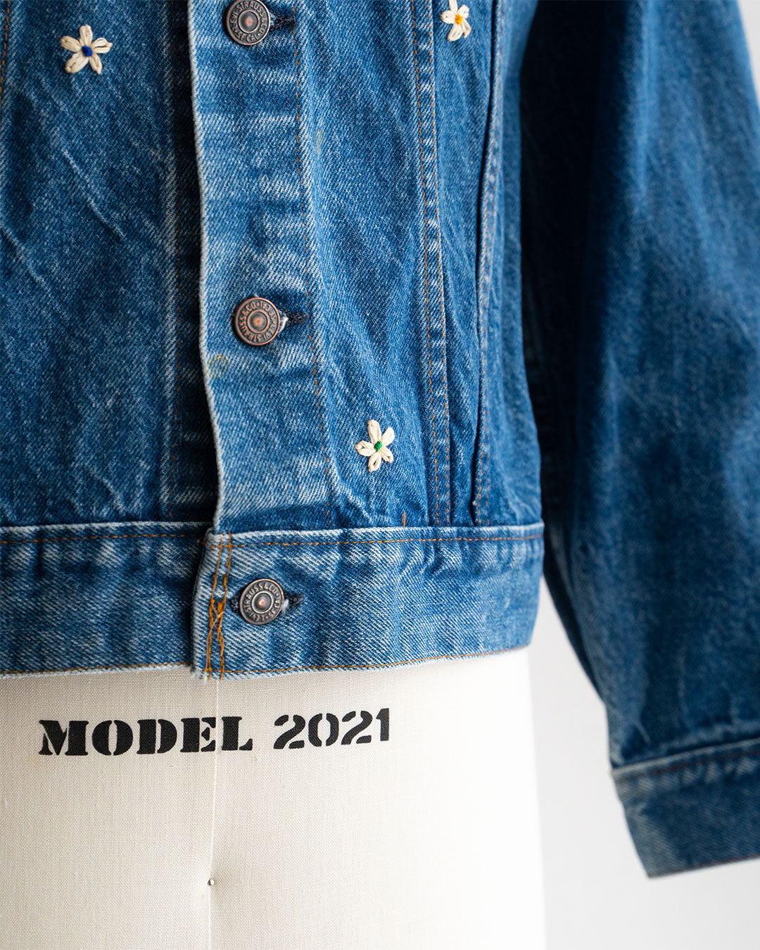 【SHANANA MIL】Used 70505 Denim Jacket 『Hand Embroidery Daisy』 made in USA ①