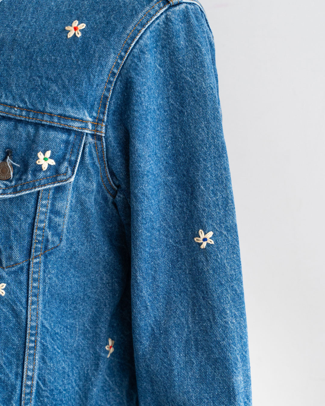 【SHANANA MIL】Used 70505 Denim Jacket 『Hand Embroidery Daisy』 made in USA ①