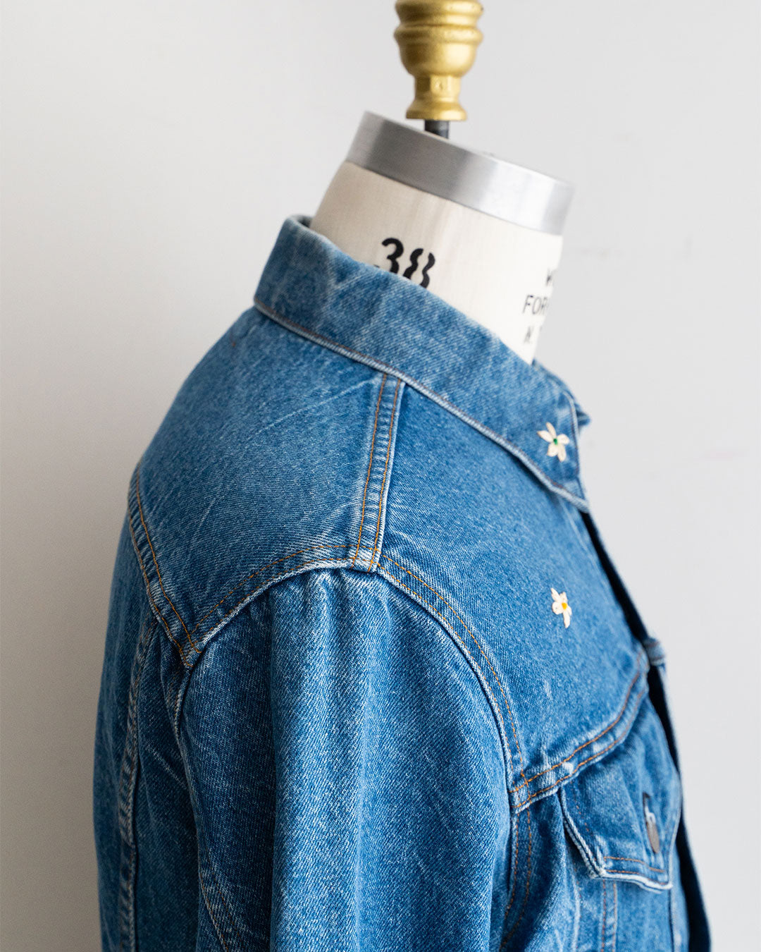 【SHANANA MIL】Used 70505 Denim Jacket 『Hand Embroidery Daisy』 made in USA ①