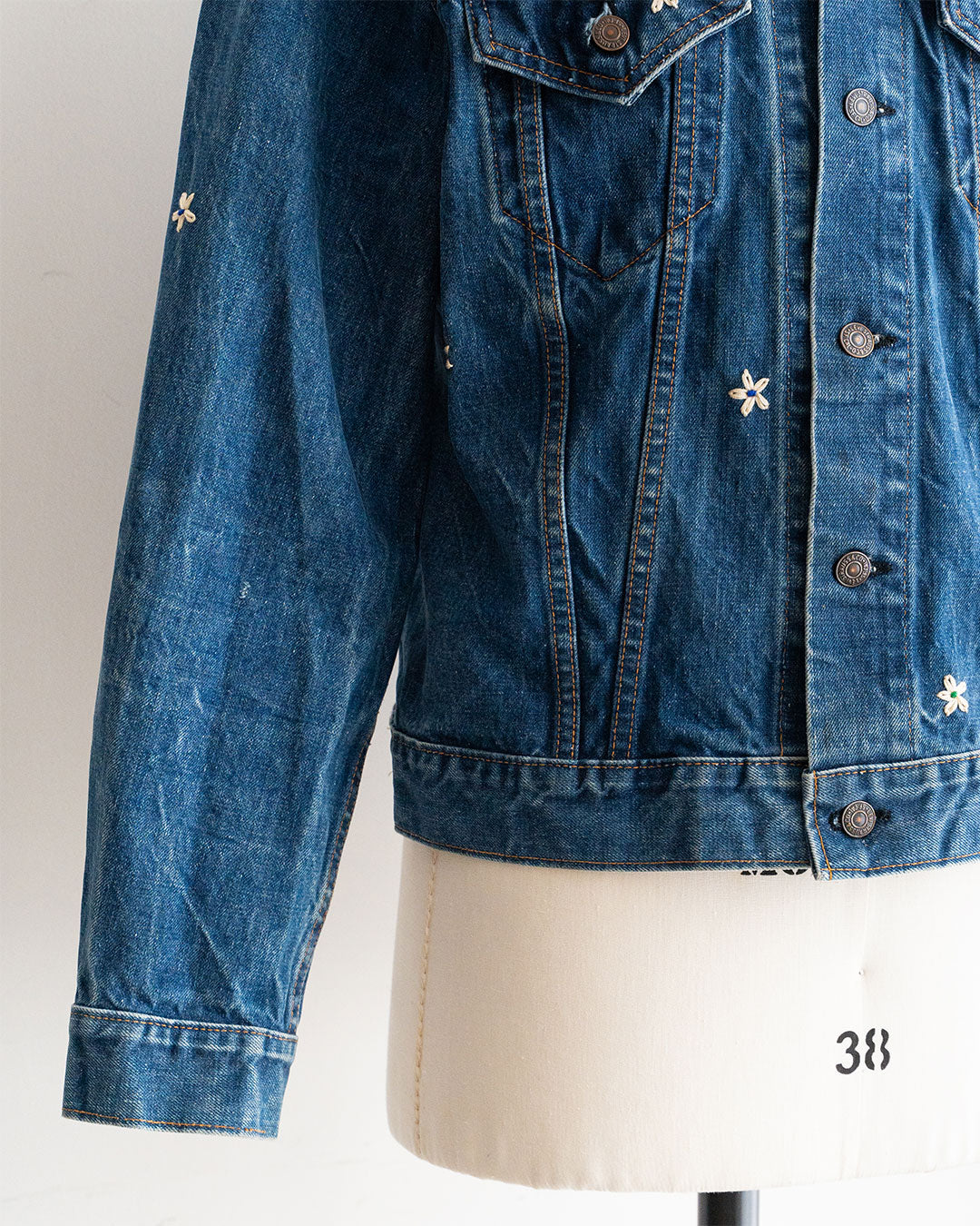 【SHANANA MIL】Used 70505 Denim Jacket 『Hand Embroidery Daisy』made in USA ②