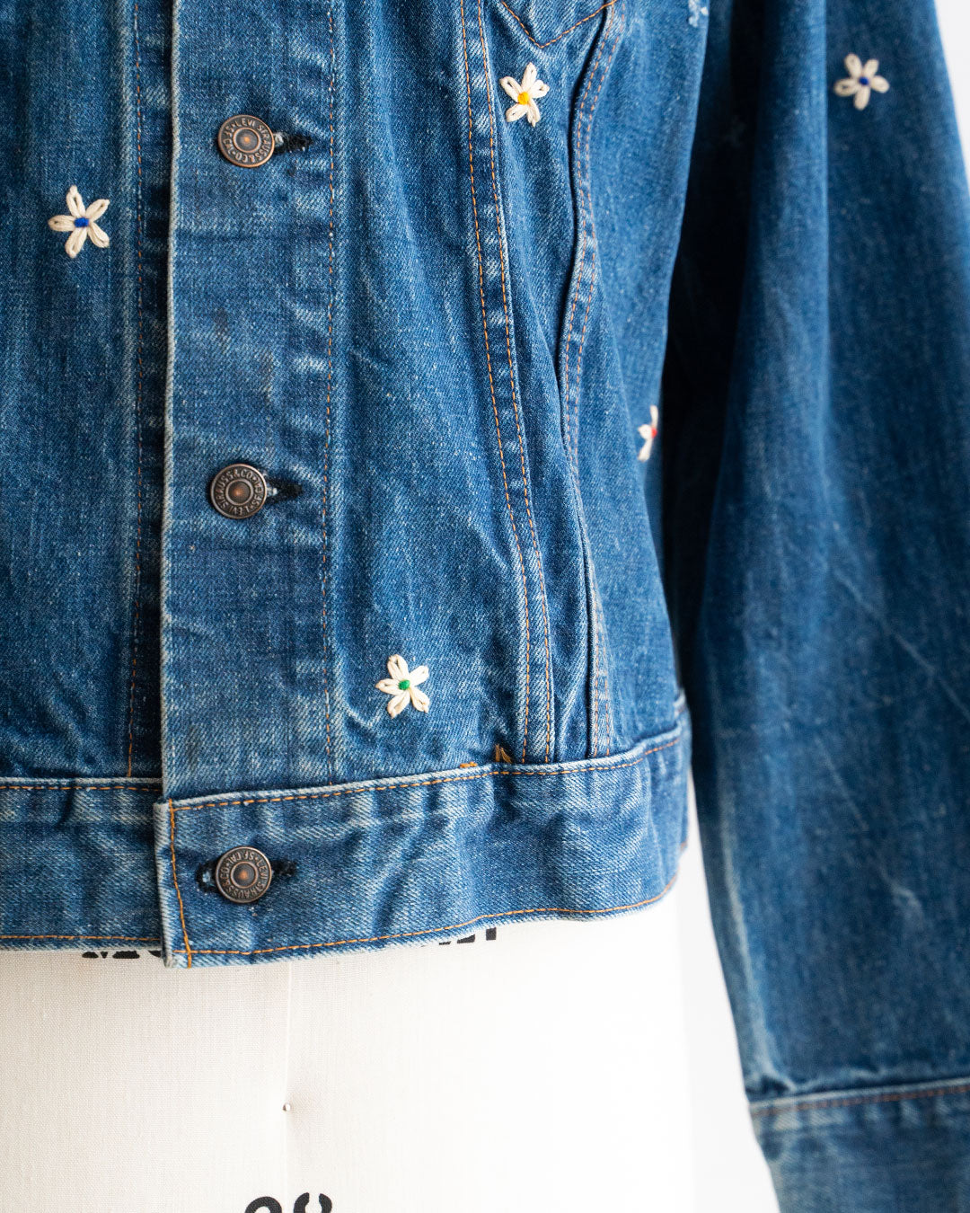 【SHANANA MIL】Used 70505 Denim Jacket 『Hand Embroidery Daisy』made in USA ②