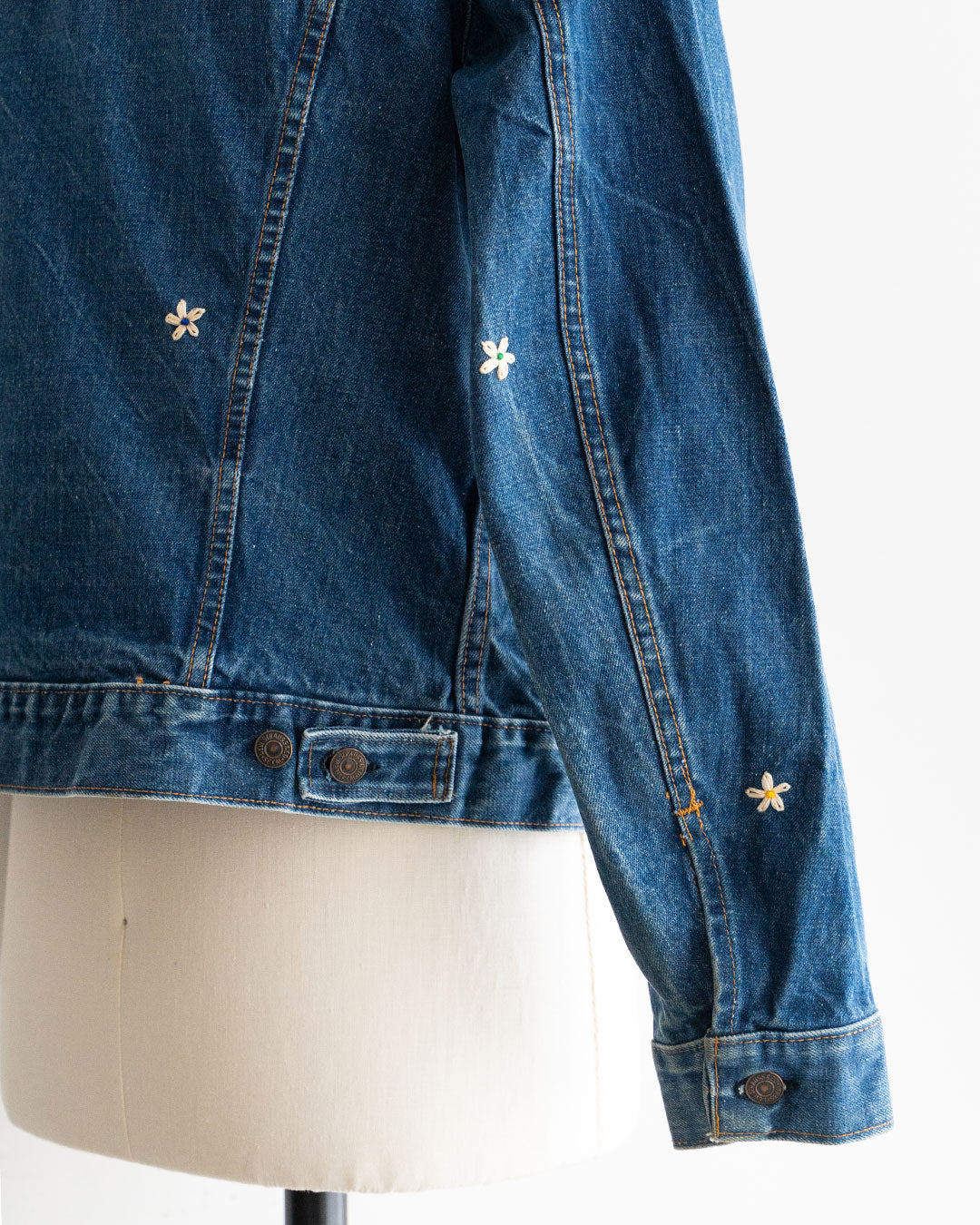 【SHANANA MIL】Used 70505 Denim Jacket 『Hand Embroidery Daisy』made in USA ②