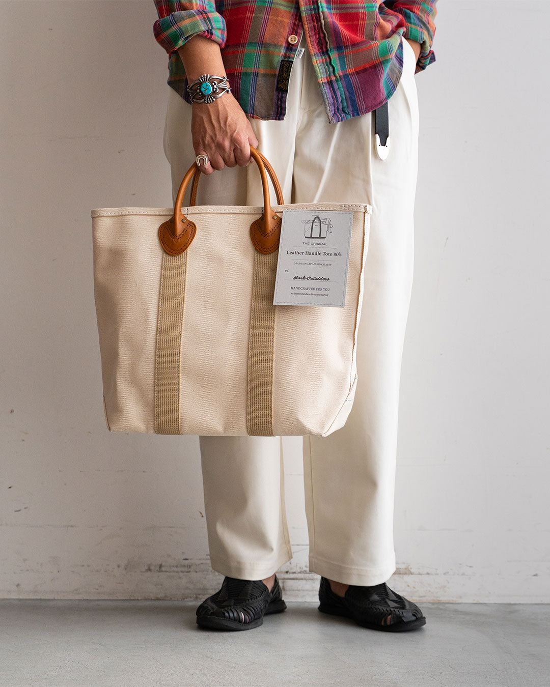 モデル 身長175cm 体重69kg / カラー Beige