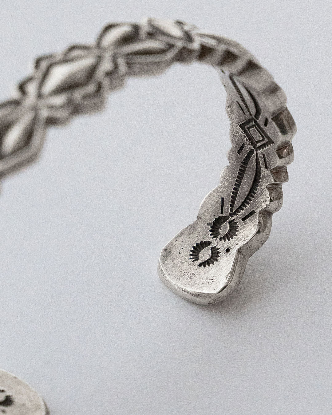 【Indian Jewelry】Navajo『RAY ADAKAI』Double Stamp Bangle ②
