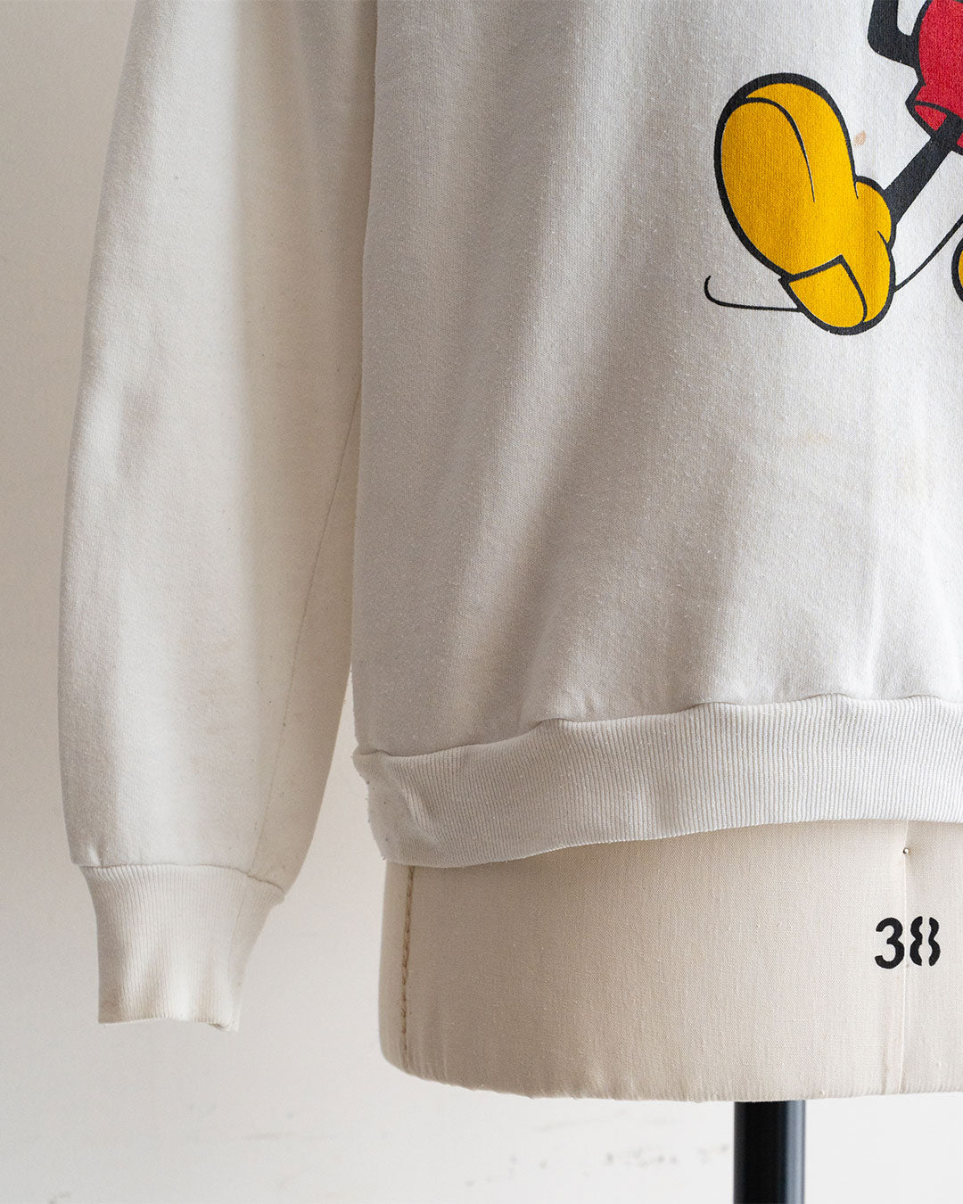 【VINTAGE】80s Official Micky Sweat 『Disney Designs』 Made in USA ①