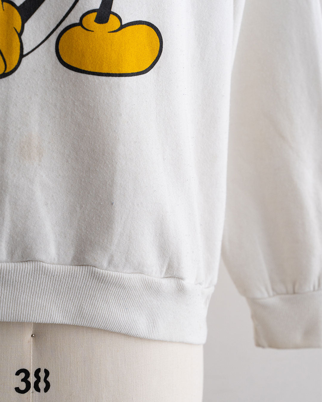 【VINTAGE】80s Official Micky Sweat 『Disney Designs』 Made in USA ①